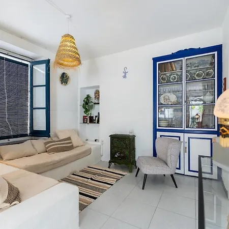 بيت للعطل House In The Center Of توسا ذي مار