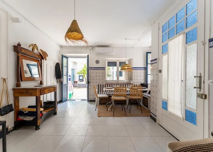 Seahomes Vacations - Tossa Villagehouse 150m And Pkg بيت للعطل توسا ذي مار